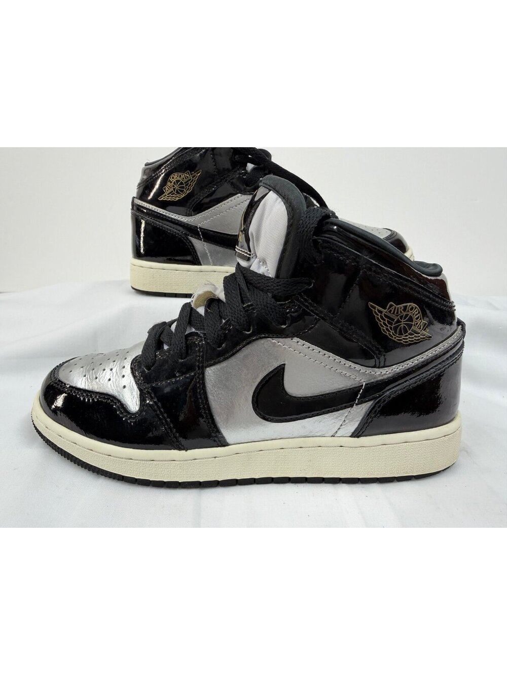Nike Air Jordan 1 Mid SE Patent Black Silver FZ3938-001 Sneakers Youth Sz 5.5y